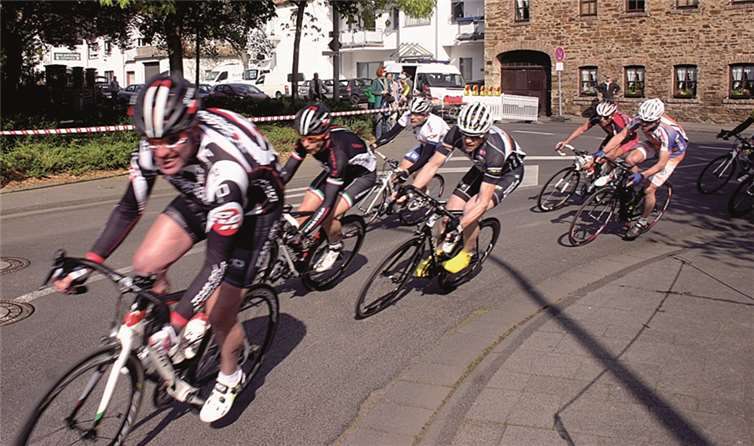 In rasantem Tempo ging es durch die Ahrweiler Straßen. RÜ