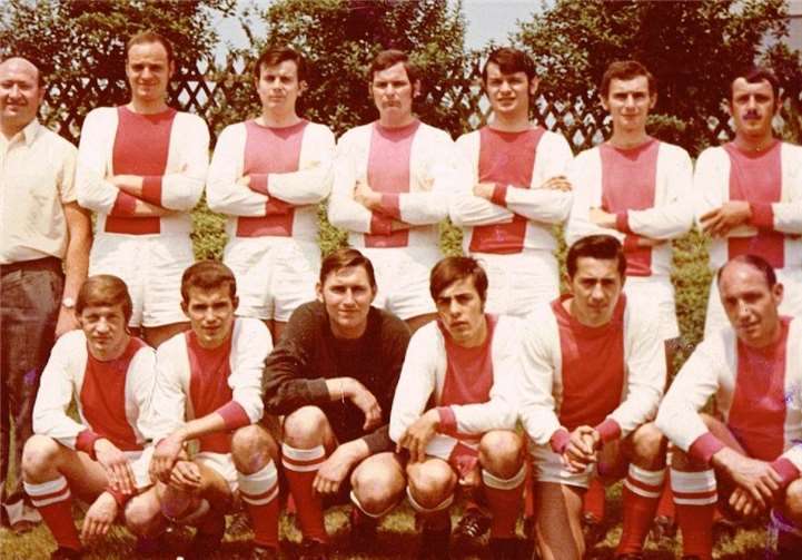 In seiner aktiven Zeit schaffte es Anton Reiter (hintere Reihe, Dritter von links) zum Kreismeister 1967/1968