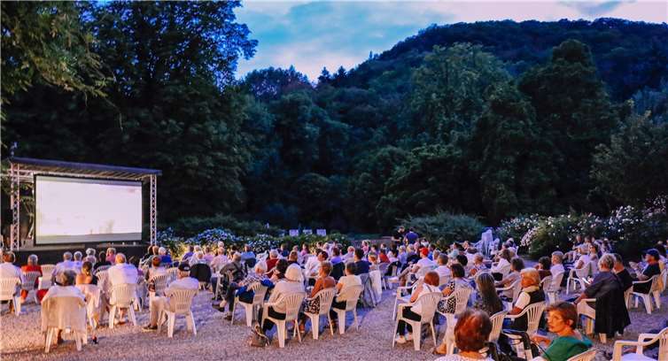 In stimmiger Atmosphäre fand das Open-Air-Kino statt. Fotos: Stadtwerke Andernach
