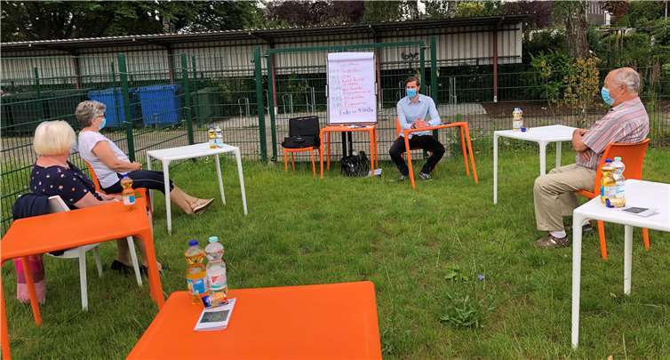 In ungewohnter Form fand das Treffen der Bewohnerinnen und Bewohner statt. Foto: Diakonisches Werk Neuwied