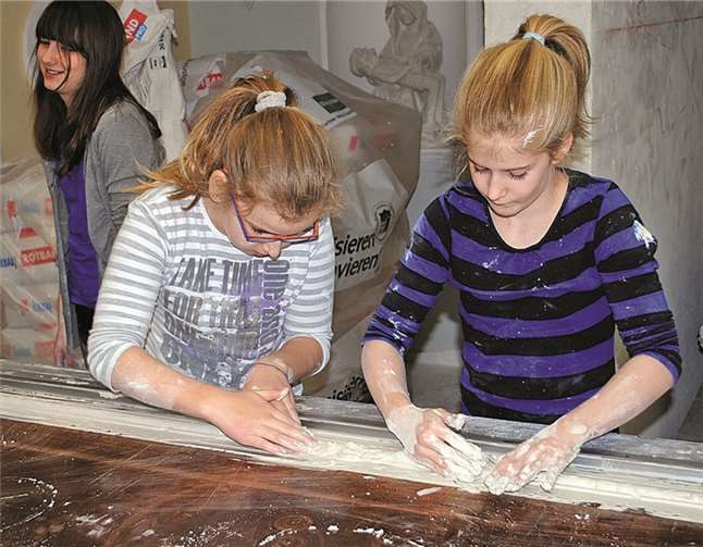 In unterschiedlichen Workshops testeten die Schülerinnen im vergangenen Jahr in den Berufsbildungszentren der HwK Koblenz in Koblenz und Bad Kreuznach ihre handwerklichen Fertigkeiten. HwK Koblenz