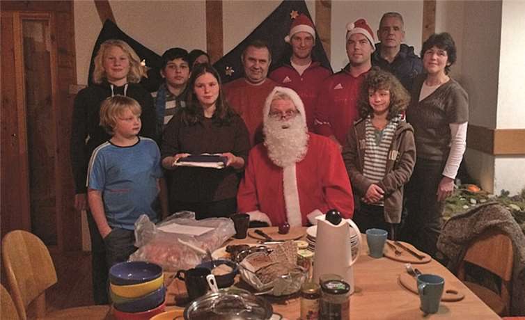 In viele glänzende Kinderaugen konnte Nikolaus Heinrich Beschmann in diesem Jahr wieder blicken. privat