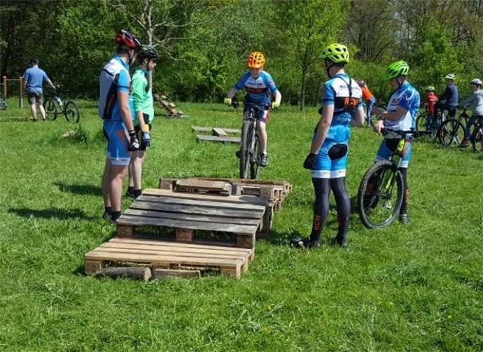 In zwei Gruppen wurde dem Leistungsstand entsprechend trainiert.