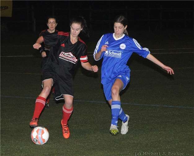 Ina Nolden konnte sich rechts oft durchsetzen.Norbert J. Becker