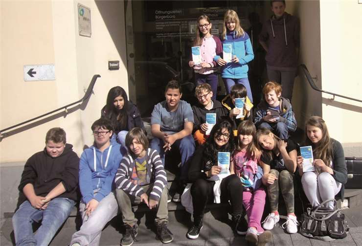 Indie Welt des "Kleien Prinzen" eintauchen konnten die Sechstklässler der Erich-Kästner-Realschule. privat