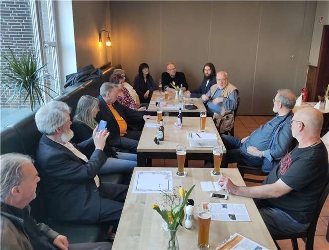 Informationsveranstaltung über die aktuelle Situation des Gemeinschaftsklinikums Mittelrhein (GKM) in Mayen.  Foto: FWM3/DieLinke