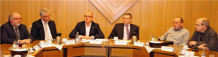 Informierten zur neuen Großansiedlung im Industriepark an der A61: Jürgen Häfner, Henning Schröder, Rüdiger Haubrich, Dr. Alexander Saftig, Martin Prümm, Jürgen Czielinski (v. l.).WPA