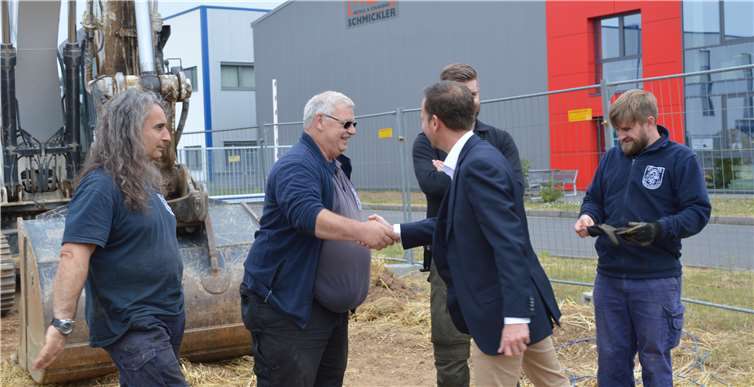 Ingendahl bedankte sich persönlich bei jedem der Mitglied des Räumkommandos.