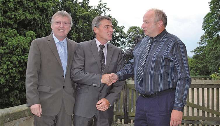 Ingo Terschanski (l.) und Heinrich Ax (r.) wurden zu Vertretern des Ortsvorstehers gewählt.