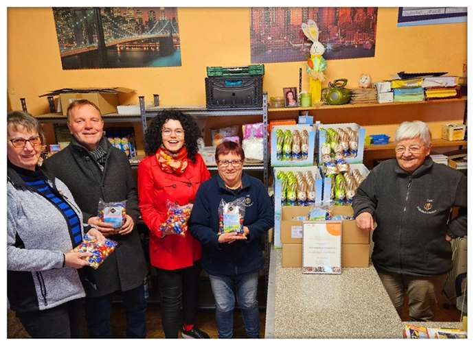 Ingrid Groß, Thomas Vis, Heike Resch, Marion Hoffmann und Helga Schlemmer  Foto: Erich Groß