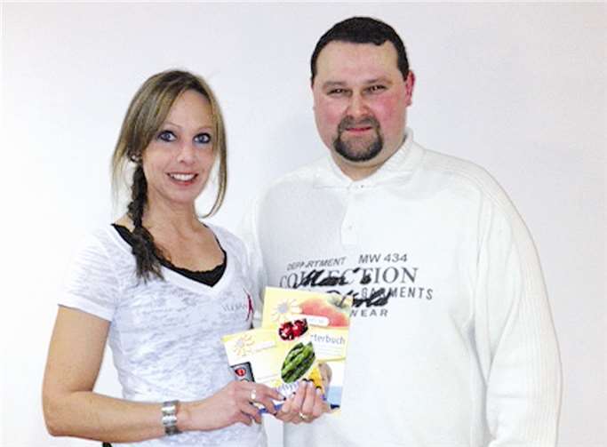 Inhaberin Melanie Büser mit Artur C., der erfolgreich den 8-wöchigen Ernährungskurs „fitatall“ im Vulkan Sports absolvierte. privat