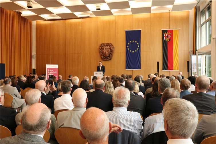 Innenminister Michael Ebling bei seiner Ansprache.