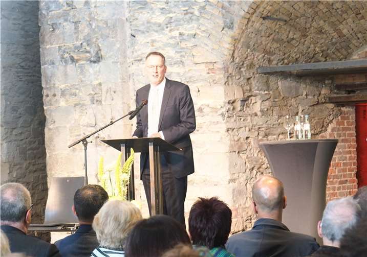 Innenminister Michael Ebling zeigte sich begeistert von den Neuerungen auf dem Denkmalareal.