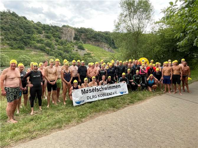 Insgesamt 107 Schwimmer starteten zum Freiwasserschwimmen in der Mosel. Foto: privat