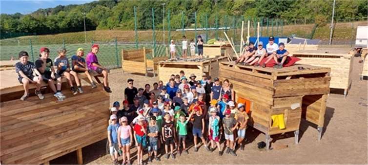 Insgesamt 130 Kinder haben in den vergangenen drei Wochen den Bauspielplatz in Löf genossen. Foto: privat