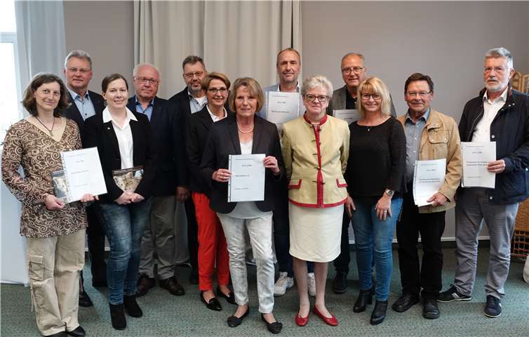 Insgesamt 24.800 Euro konnte der LC Rhein-Wied in Windhagen überreichen. Foto: privat