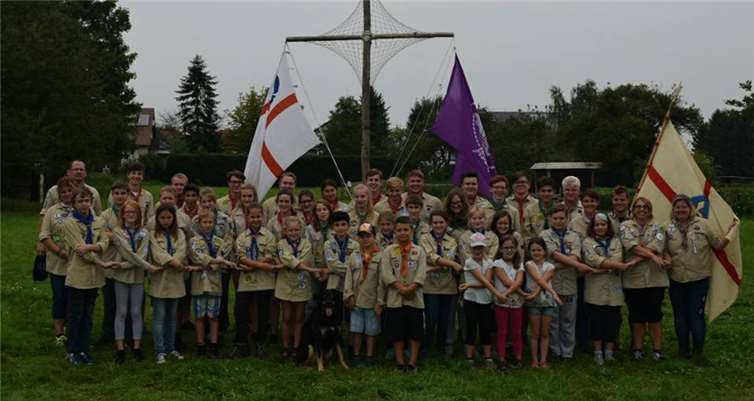Insgesamt 25 Pfadfinder der Maifeld-Scouts rückten in die nächsthöhere Stufe auf.  privat
