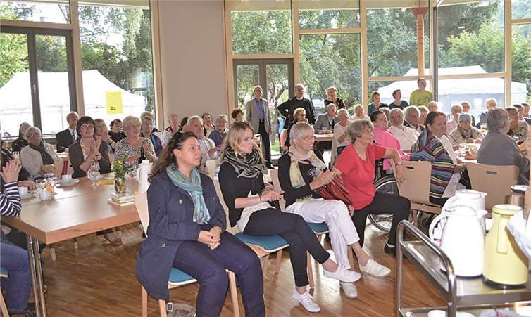 Insgesamt 300 Gäste erfreuten sich am Programm der Einweihungsfeier.AB