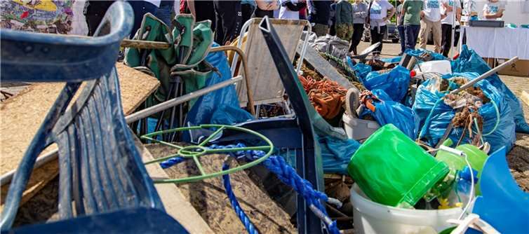 Insgesamt 3000 Liter Müll konnten im Rahmen des CleanUp´s entlang der Uferbereiche eingesammelt und entsorgt werden.