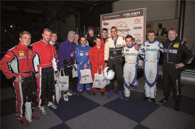 Insgesamt 48 Fans werden beim VLN-Fanpage Kartevent die Möglichkeit bekommen, gemeinsam mit den Profis ein Rennen zu bestreiten. Björn Schüller