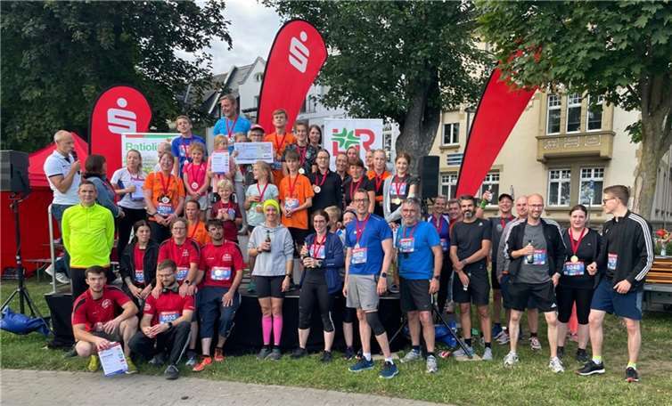 Insgesamt 48 Läuferinnen und Läufern waren für die Asphalthelden am Start.  Foto: privat