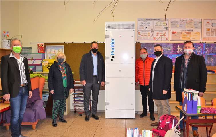 Insgesamt 66 Raumluftreiniger wurden angeschafft. Foto: VG Maifeld
