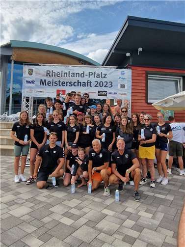 Insgesamt ging es für die Poseidonen 94 mal aufs Siegertreppchen und sie wurden insgesamt mit 39x Gold, 34x Silber und 21x Bronze geehrt. . Foto: Andre Salewsky/SC Poseidon Koblenz