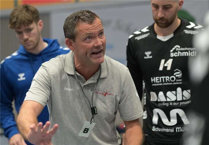 Insgesamt musste Trainer Hilmar Bjarnason auf fünf Stammspieler verzichten. Foto: privat