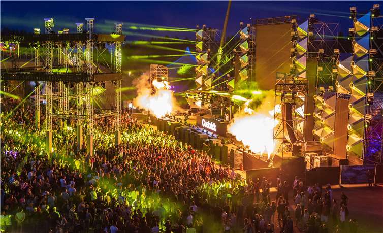 Insgesamt spielten über 350 DJs und LiveActs auf 22 Floors. Fotos: C. Steinborn