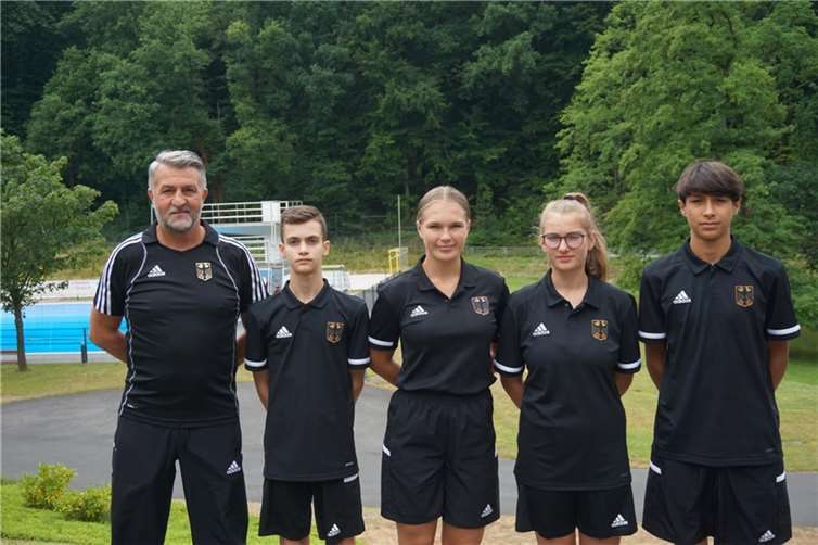 Insgesamt vier Athleten/innen aus der Swisttaler Talentschmiede bereiteten sich vom 20. - 24. Juli in der Sportschule Hennef mit der Jugend Nationalmannschaft auf die anstehenden Weltmeisterschaften in Bulgarien / Sofia vor. Ebenfalls im Aufgebot ihr Trainer und Mentor Dimitrios Lautenschläger. Foto: privat