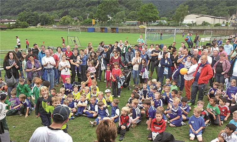 Insgesamt waren 38 Mannschaften - über 400 Spielerinnen und Spieler - am Start. privat