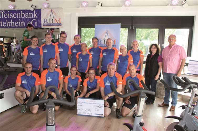 Insgesamt wurden 10559 Euro für die Vor-Tour der Hoffnung zugunsten krebskranker Kinder erzielt.