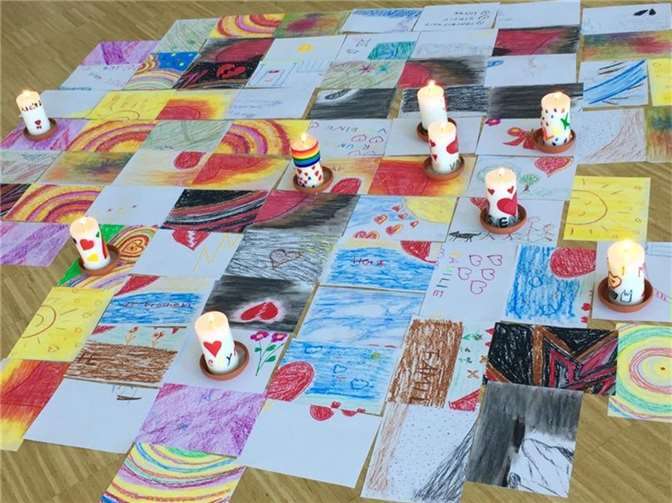 Intensive Erfahrungen wurden beim Gestalten von Kerzen im Gedenken an die verstorbenen Kinder und beim Malen von Bildern zum Thema Schmerz und Freude gemacht. Foto: privat