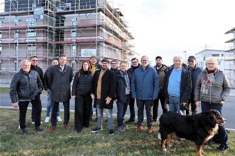 Intensives Gespräch über Strategie und Investitionen der GSG in den nächsten Jahren. Geschäftsführer David Meurer informierte die Mitglieder der Fraktionen des Bündnisses im Stadtrat über anstehende Projekte