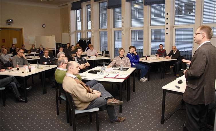 Interessante Informationen erhielten die Teilnehmer des ersten DFB-Vorstandstreff in Koblenz. privat