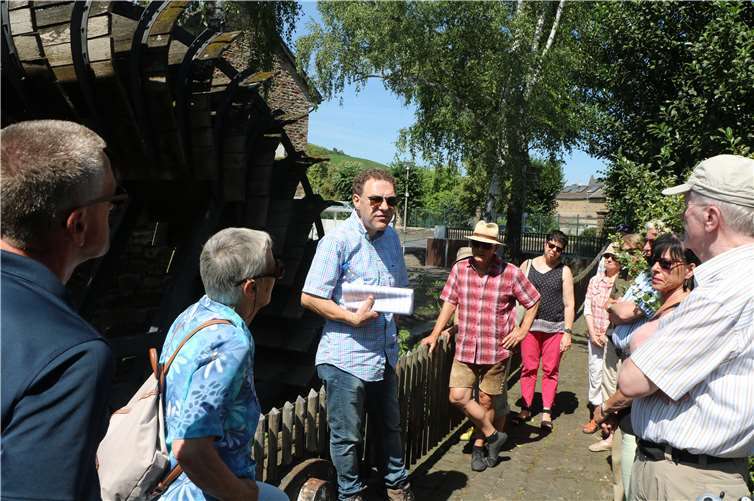 Interessantes über Mühlen und Mühlteich von Ahrweiler wusste Heinz Schönewald zu berichten. privat