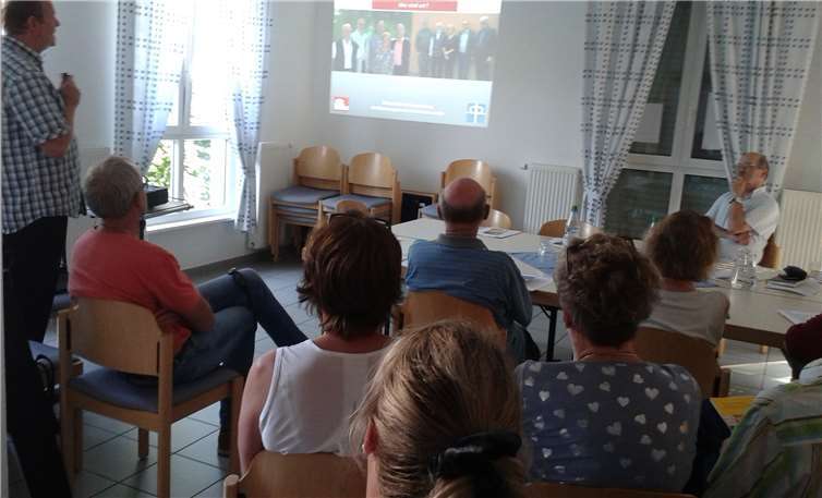 Interessiert setzten sich die ZuhörerInnen mit dem Thema auseinander. Foto: privat