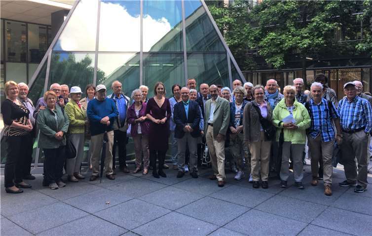Interessierte Bürgerinnen und Bürger aus dem Kreis Neuwied hatten die Einladung angenommen, die Arbeit der Abgeordneten in Mainz kennen zu lernen.Foto: privat