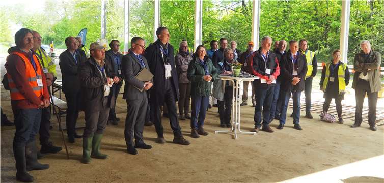 Interessierte Zuhörer bei der Veranstaltung „25 Jahre Artenschutzprojekt Amphibien“.Fotos: privat