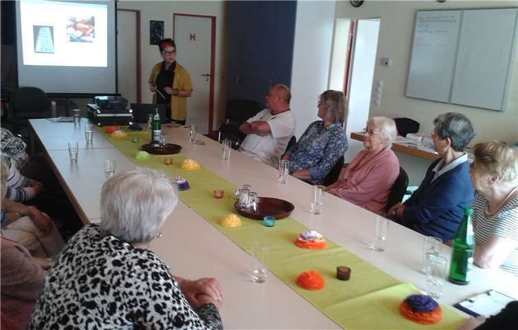 Interessierte Zuhörer in Unkelbach.Foto: privat