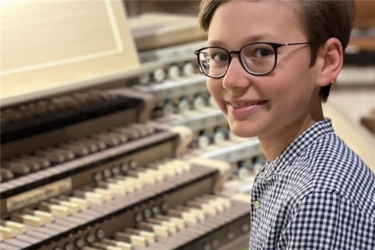 Ioan Salaru an der Orgel des Kelkheimer Münsters bei Frankfurt