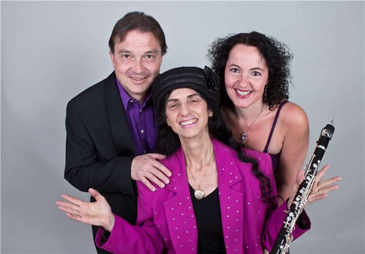 Irith Gabriely, Peter Przystaniak und Anja Stroh geben in Montabaur ein Klezmer-Konzert. Privat