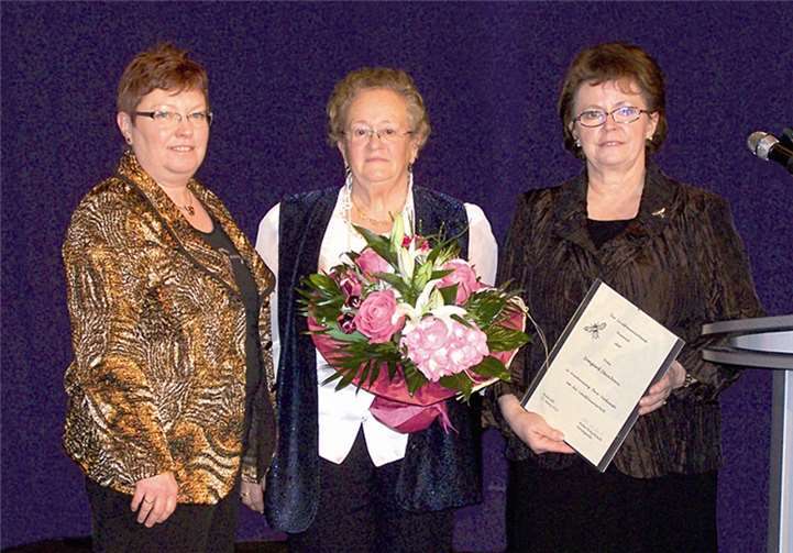 Irmgard Steinborn wurde für ihre langjährige Arbeit geehrt. privat