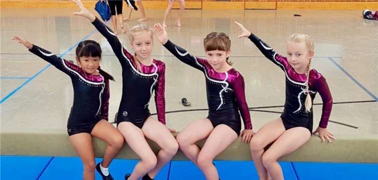 Isla Miranda, Franziska Lamert, Elisabeth Schäfer, Sara Dumitrescu.