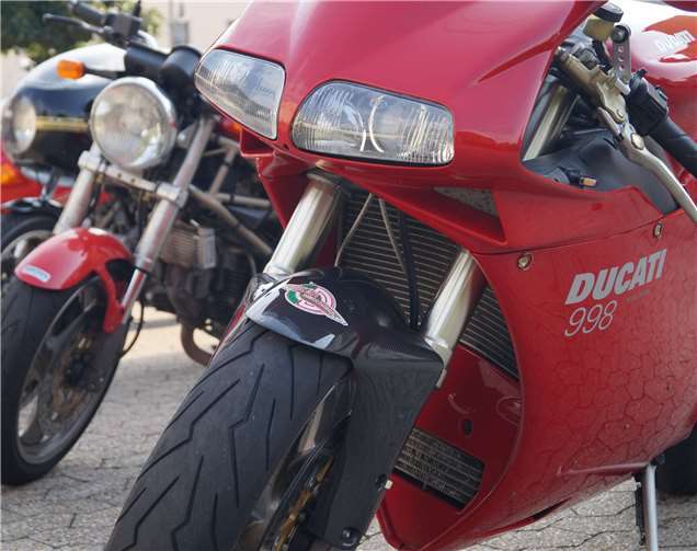 Italien ist auch für rasante Motorräder bekannt. In Treis gab es Maschinen der Marken „Ducati“ und „Moto Guzzi“ zu sehen.