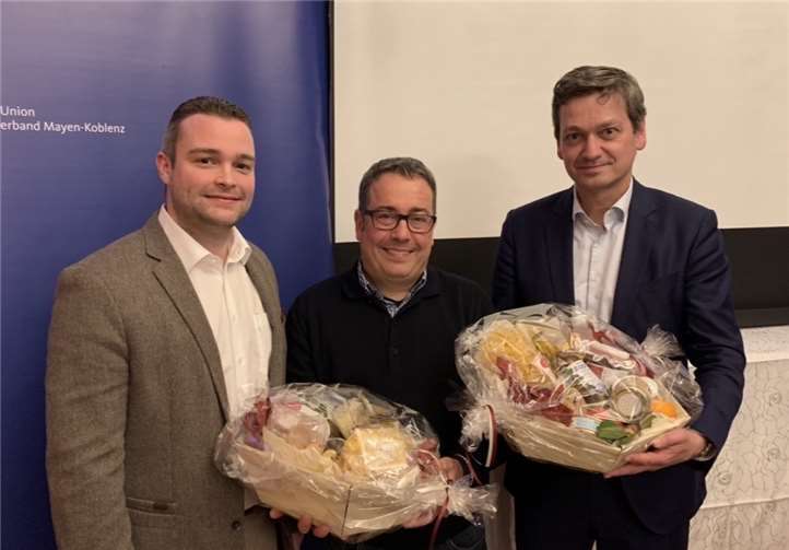 JU-Kreisvorsitzender Torsten Welling mit den beiden Rednern Christian Baldauf (Spitzenkandidat der CDU für das Amt des Ministerpräsidenten und Fraktionsvorsitzender der CDU-Fraktion im rheinland-pfälzischen Landtag) sowie Prof. Dr. Michael Rademacher von der Technischen Hochschule Bingen.Foto: privat