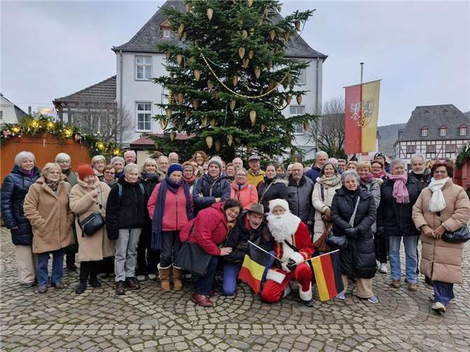 Jährlicher Adventsbesuch der Partnergemeinde in der Stadt.  Foto: Carina Verster-Rotthier