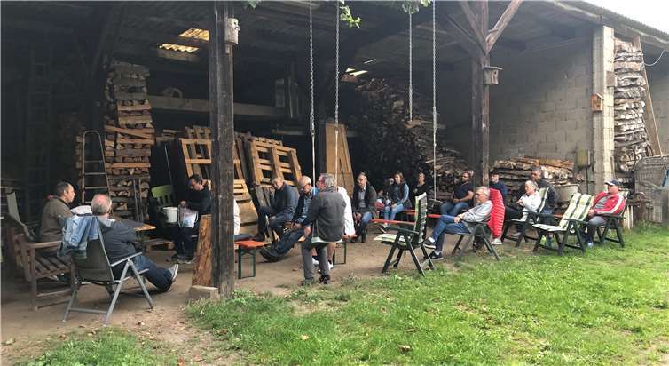 Jahreshauptversammlung der Freien Wählergruppe Zepp: Dieses Mal im Freien. Foto: privat