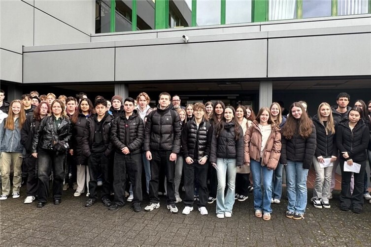 Jahrgangsstufe 10 des GiK besucht Berufsmesse