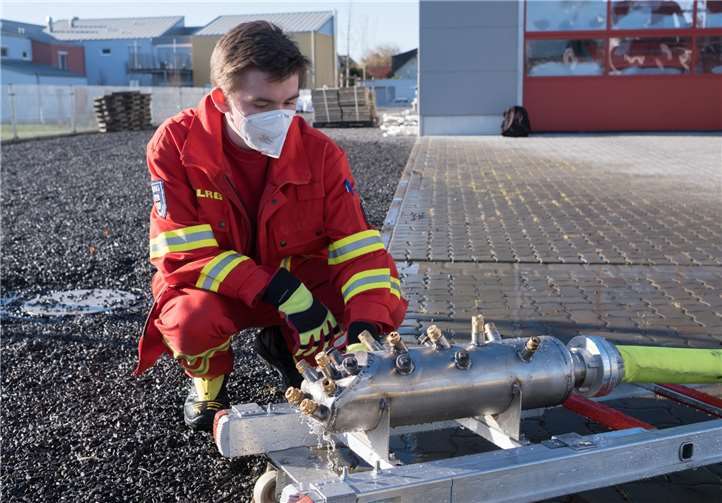 Jan Heinemann entwickelte mit dem Löschigel eine hilfreiche Ausstattung für Feuerwehreinsätze.